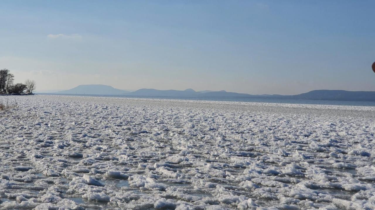 Napfeny Resort Exclusive Balatonlelle Exteriör bild