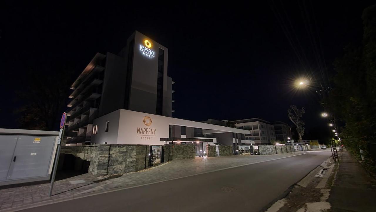 Napfeny Resort Exclusive Balatonlelle Exteriör bild
